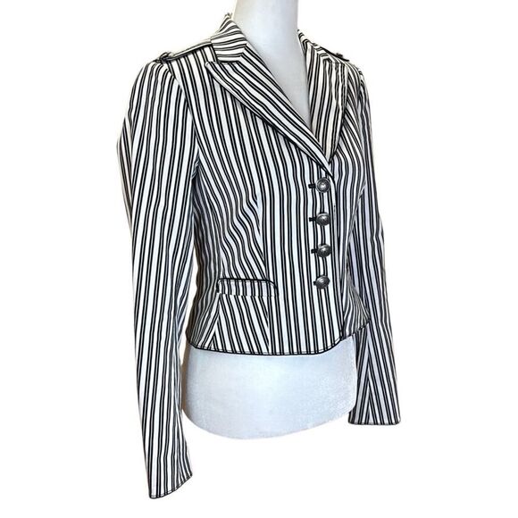 Club Monaco - Cropped Striped Blazer w/ Silver Buttons - Size 2, Black, White - Picture 6 of 17